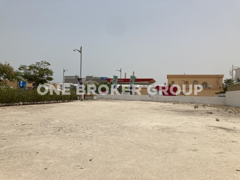 Building/Showroom/Beach Rd AED2.75M -pic_4